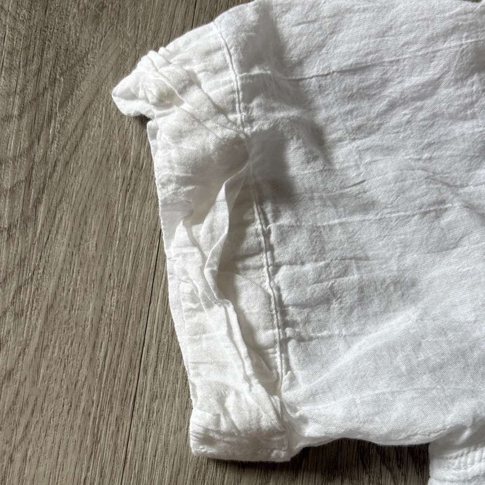 Abercrombie & Fitch junior/womansWhite Short-Sleeve Linen Shirt - Picture 3 of 5
